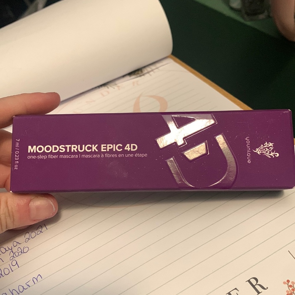 MOODSTRUCK EPIC 4D one-step fiber mascara